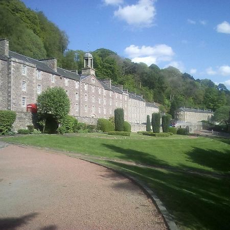 Wee Row Hostel Lanark Esterno foto