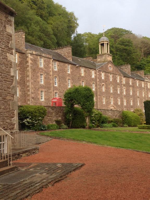 Wee Row Hostel Lanark Esterno foto