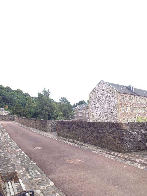 Wee Row Hostel Lanark Esterno foto